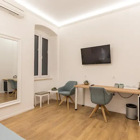 Maniva Old Town Luxury Rooms - Prime Spot By Riva Promenade Guest house Split