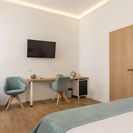 Maniva Old Town Luxury Rooms - Prime Spot By Riva Promenade 4*